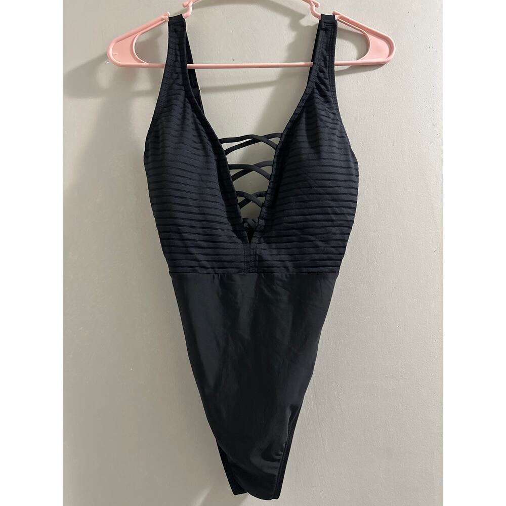 🔴Athena black one piece swim suit size 6